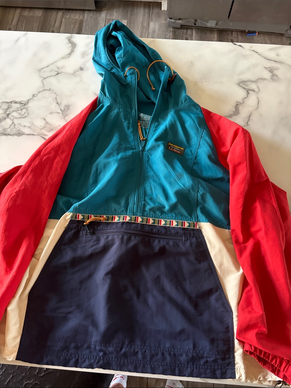 L.L. Bean Anorack Hooded Jacket with Red Shoulder Panels - Picture 2 of 2